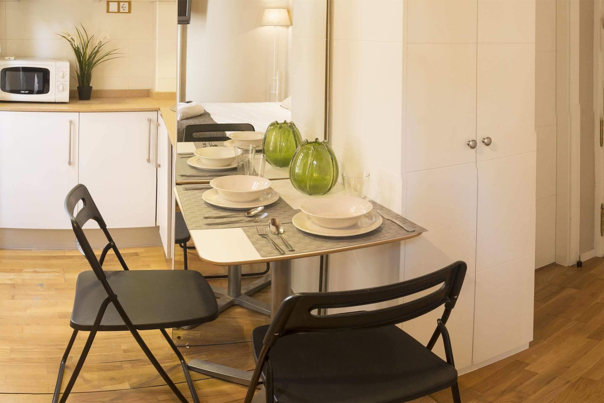 Living4Malaga Suites Superior Kültér fotó
